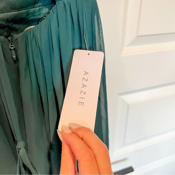 Azazie Aida in Pine - Picture 7 of 9